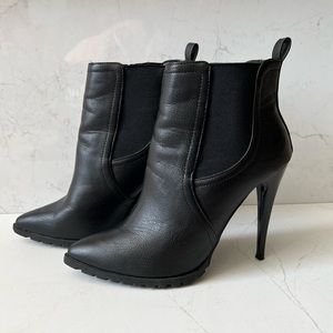 Steve Madden Santaana Pointy Toe Booties